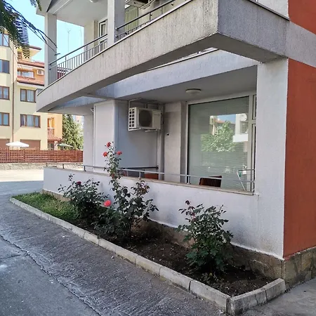 Abelia Complex *
